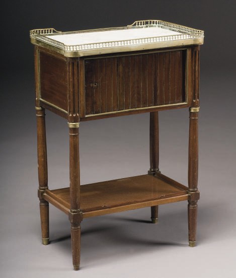 TABLE CHIFFONNIERE DE STYLE LOUIS XVI