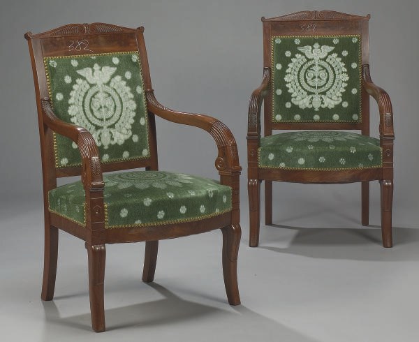 PAIRE DE FAUTEUILS DE STYLE EMPIRE