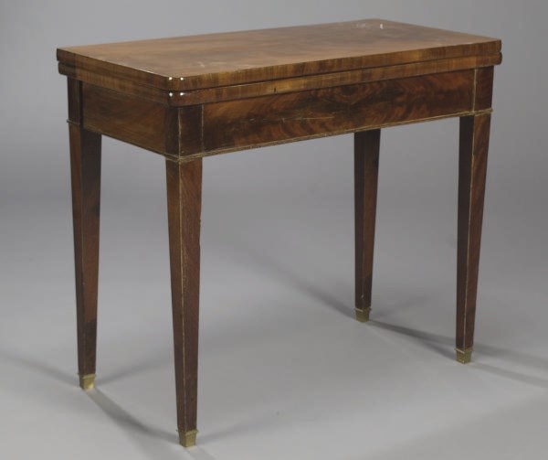 TABLE A JEUX DU XIXEME SIECLE
