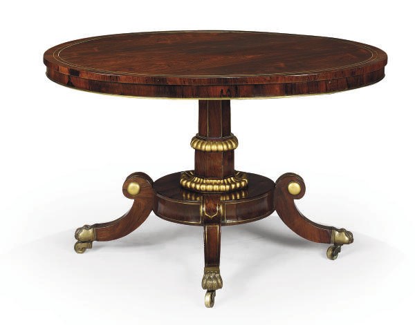 TABLE DE SALLE A MANGER DE STYLE GEORGE III