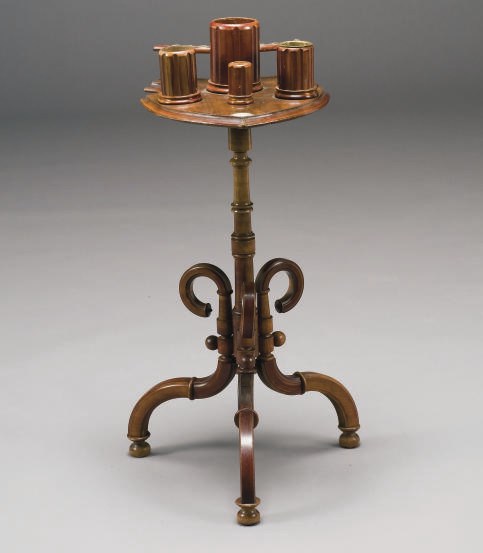 TABLE DE FUMEUR DU XXEME SIECLE