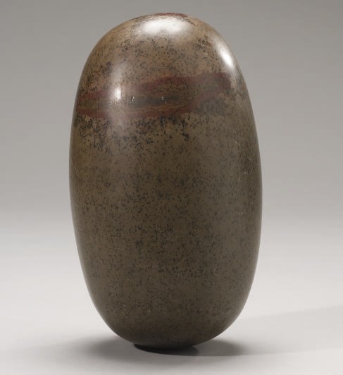 LINGAM EN PIERRE POLIE