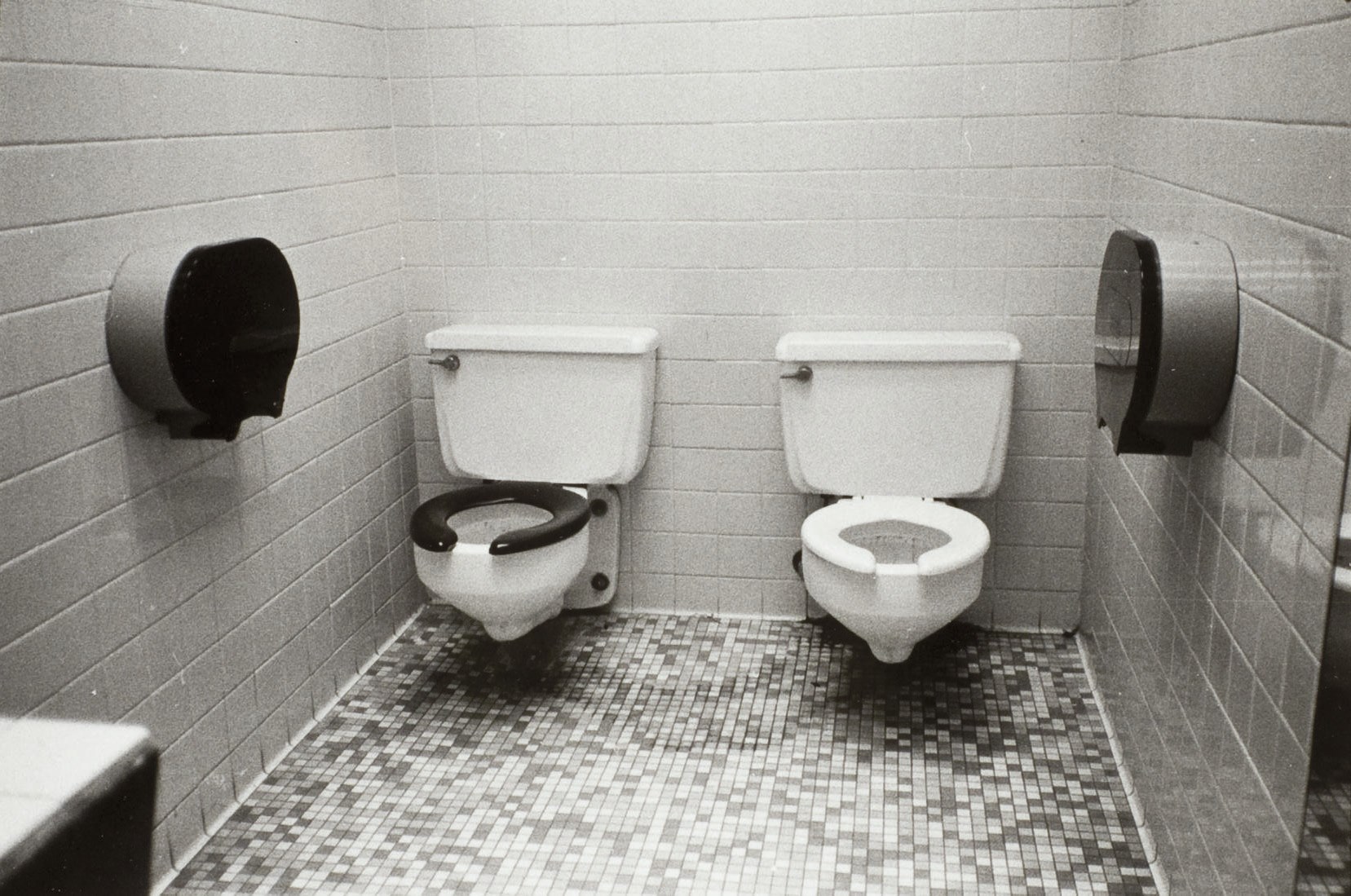 ZOE LEONARD (B. 1961)