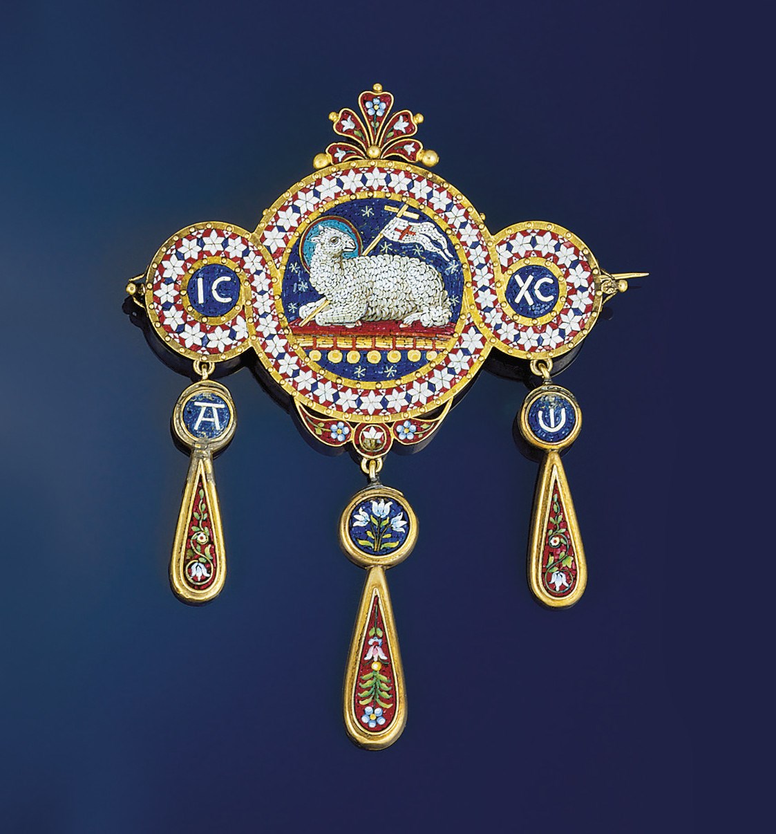 A 19th century Italian gold micromosaic brooch