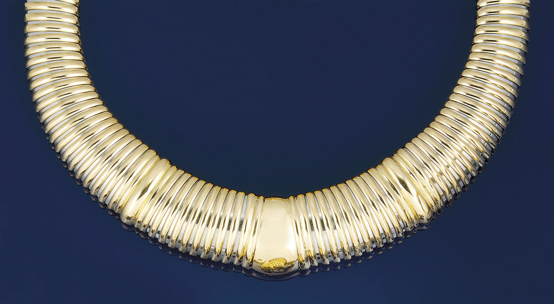 A flexible necklace, by Cartier