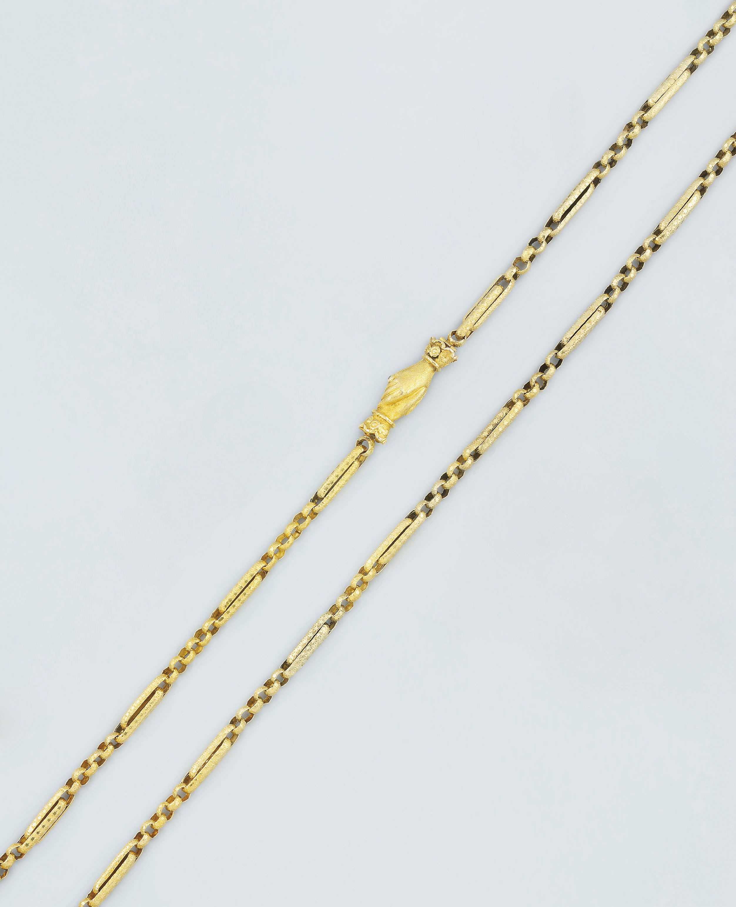 An early 19th century gold neckchain