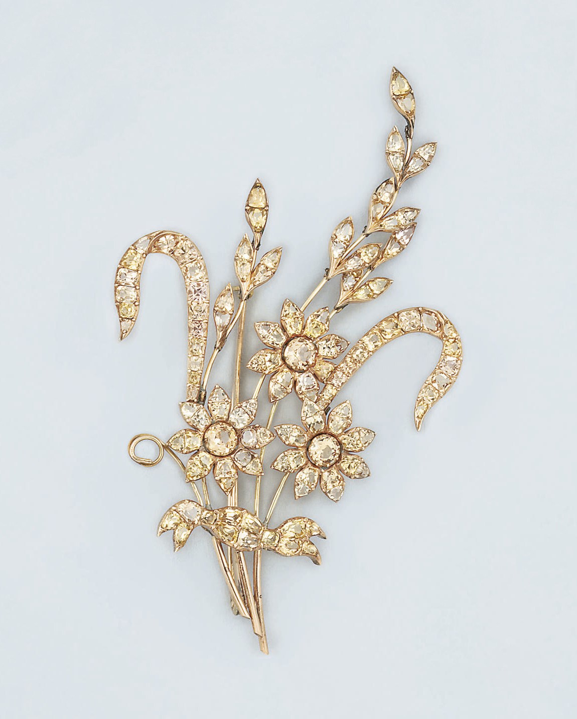 A Georgian topaz brooch