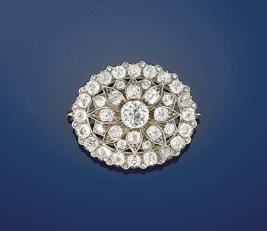 A Victorian diamond brooch