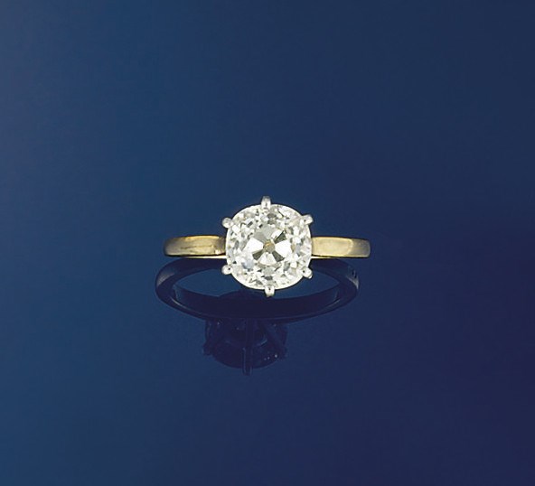 A diamond single stone ring