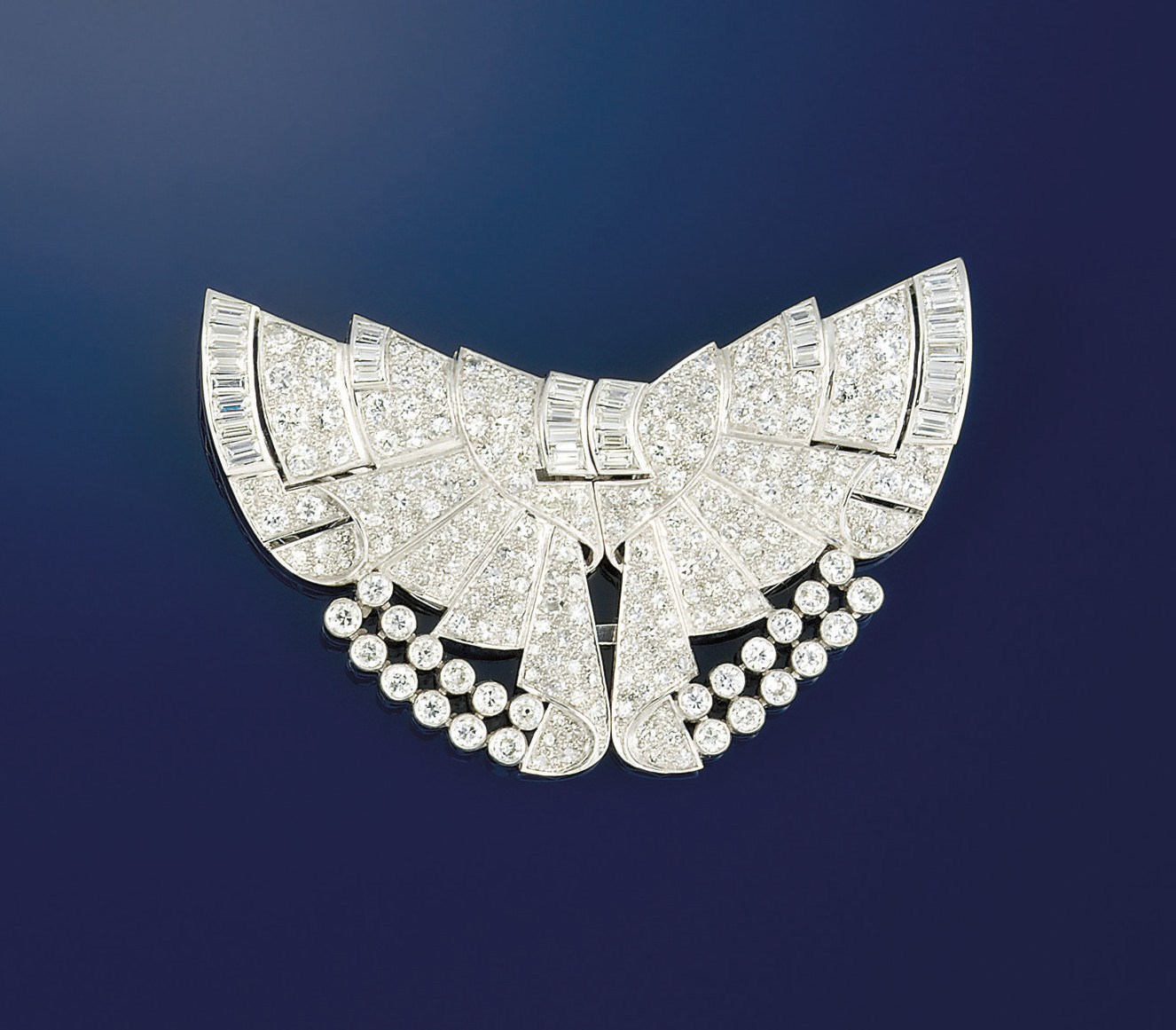 A diamond double clip brooch
