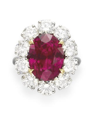 A FINE RUBY AND DIAMOND RING
