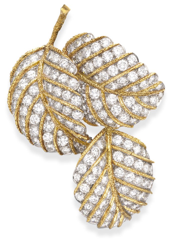 A DIAMOND AND GOLD LEAF BROOCH, BY VAN CLEEF & ARPELS