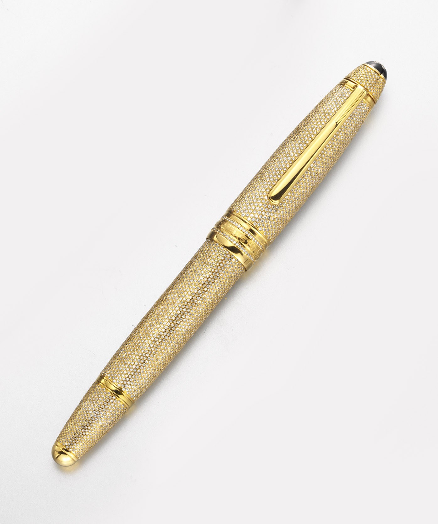 A "SOLITAIRE WHITE DIAMOND" FOUNTAIN PEN, BY MONTBLANC