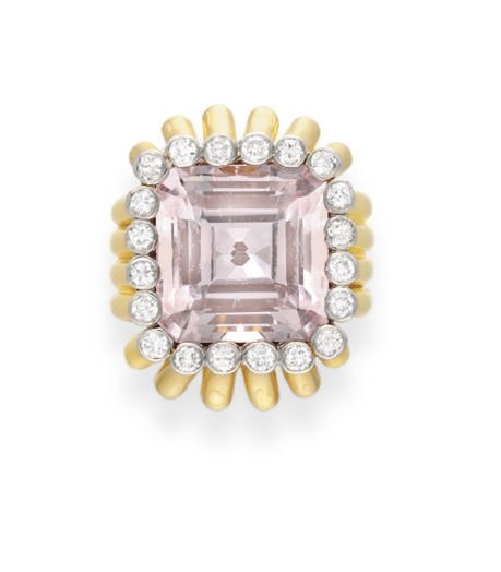 A MORGANITE AND DIAMOND "BASKET" RING, BY VERDURA