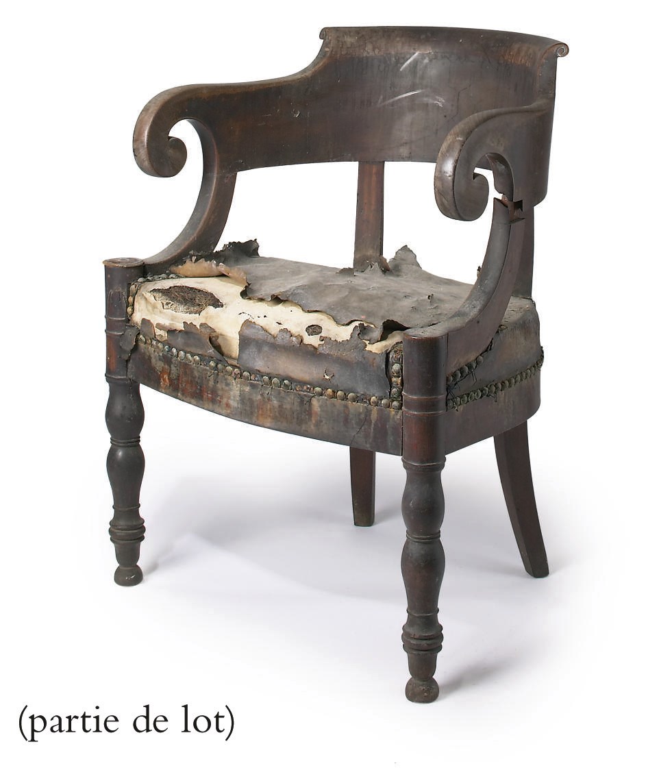 DEUX FAUTEUILS DE BUREAU D'EPOQUE LOUIS-PHILIPPE