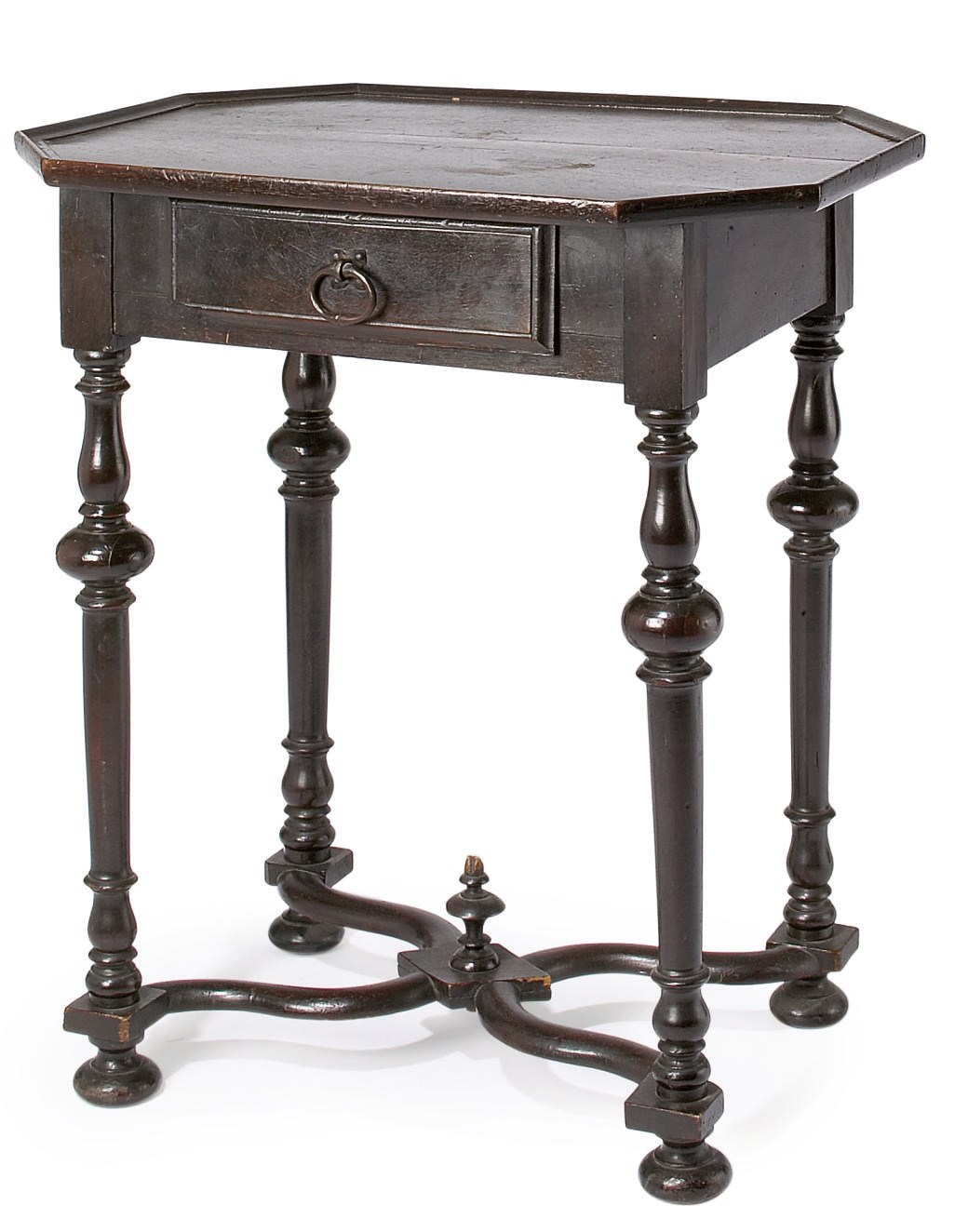 TABLE DANS LE STYLE BAROQUE