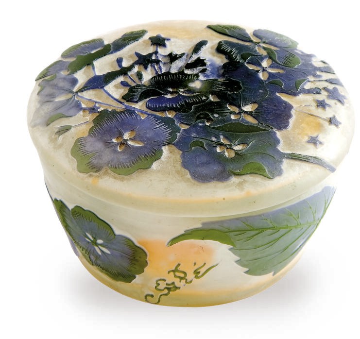 BOITE RONDE COUVERTE EN PATE DE VERRE