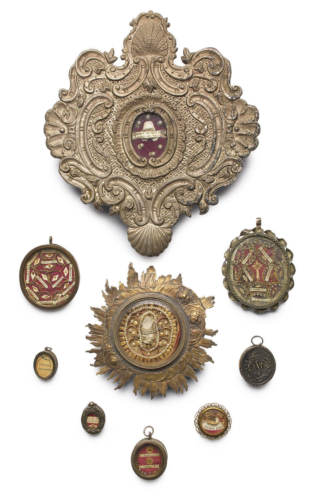 LOT DE DIX RELIQUAIRES DU XIXEME SIECLE
