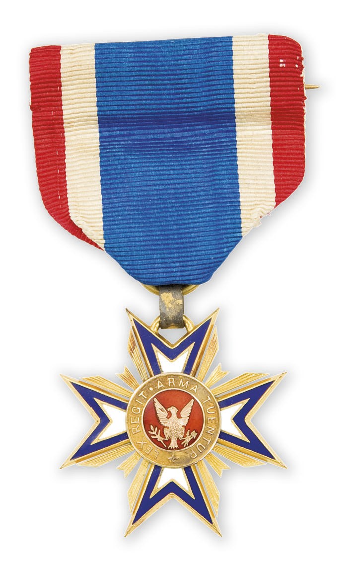 DECORATION DE LA LEGION ETRANGERE AYANT APPARTENU A HENRI, SECOND COMTE DE PARIS