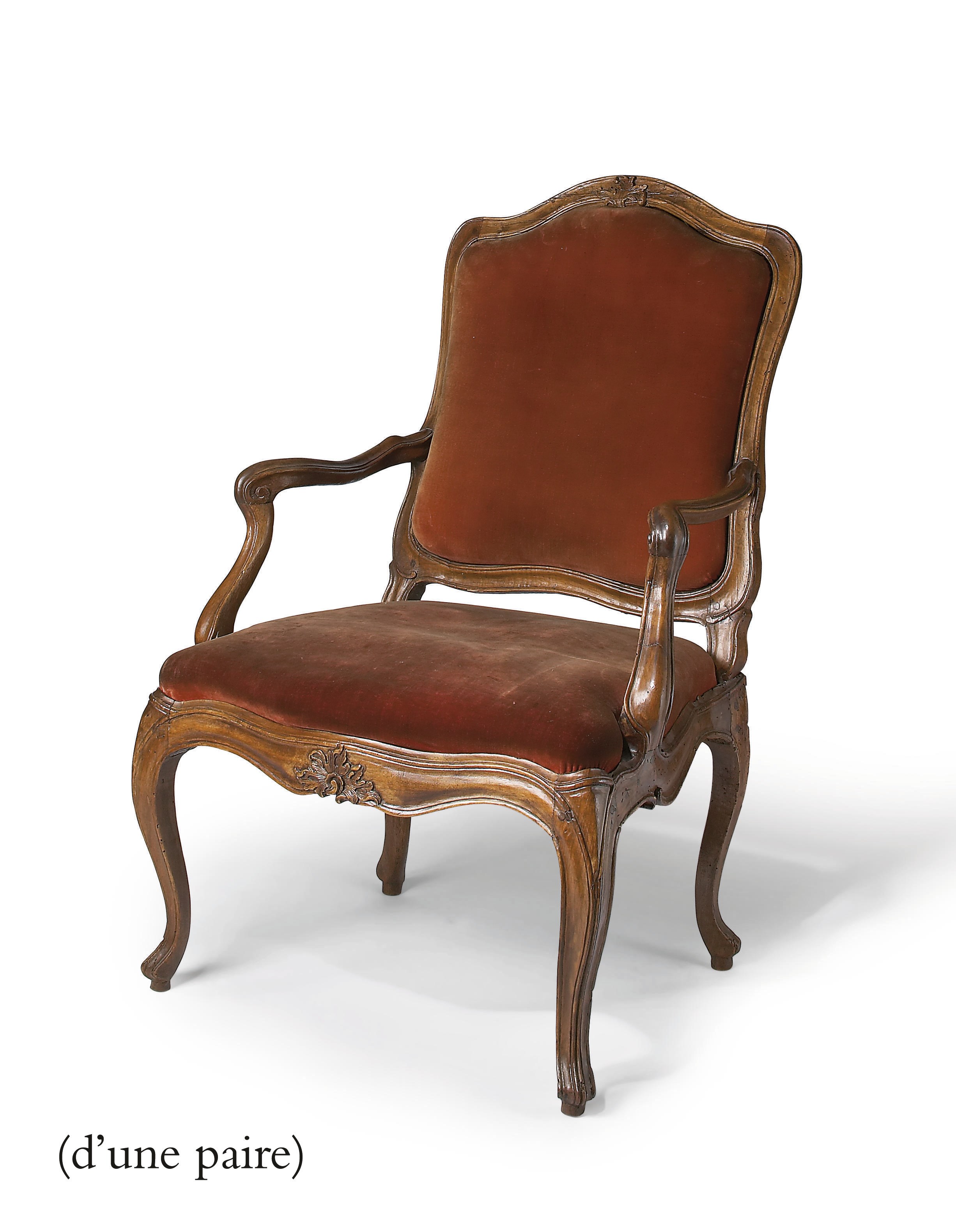 PAIRE DE FAUTEUILS A CHASSIS D'EPOQUE LOUIS XV