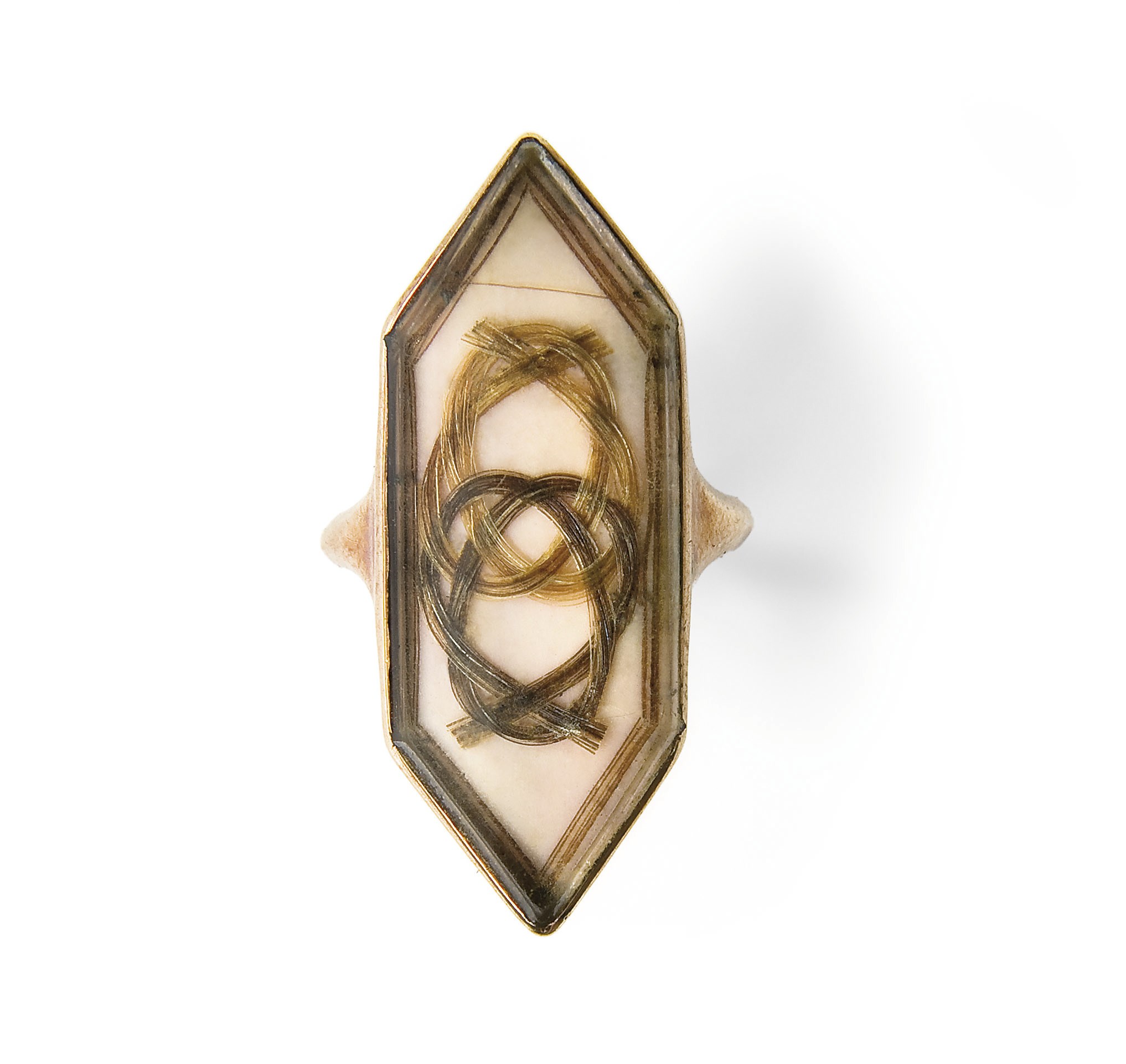 BAGUE EN OR 9K AVEC CHATON RENFERMANT DES CHEVEUX ROYAUX