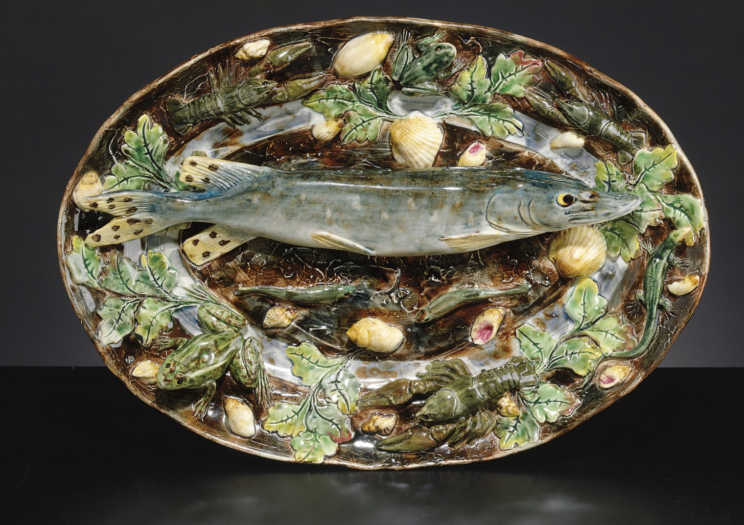 A PALISSY STYLE LONGCHAMP TERRE DE FER TROMPE L'OEIL PLATTER