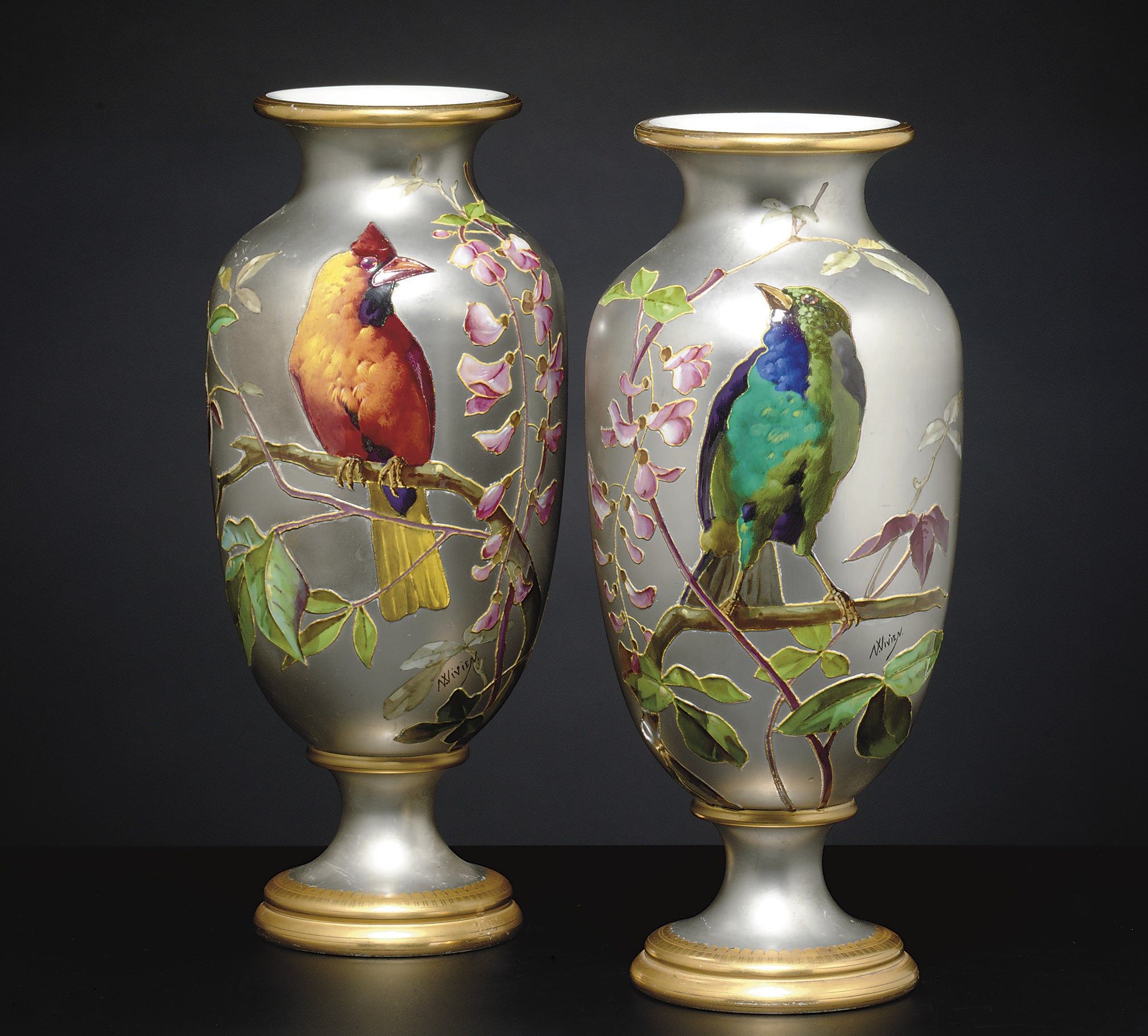A PAIR OF FRENCH ORNITHOLOGICAL PLATINUM-GROUND VASES