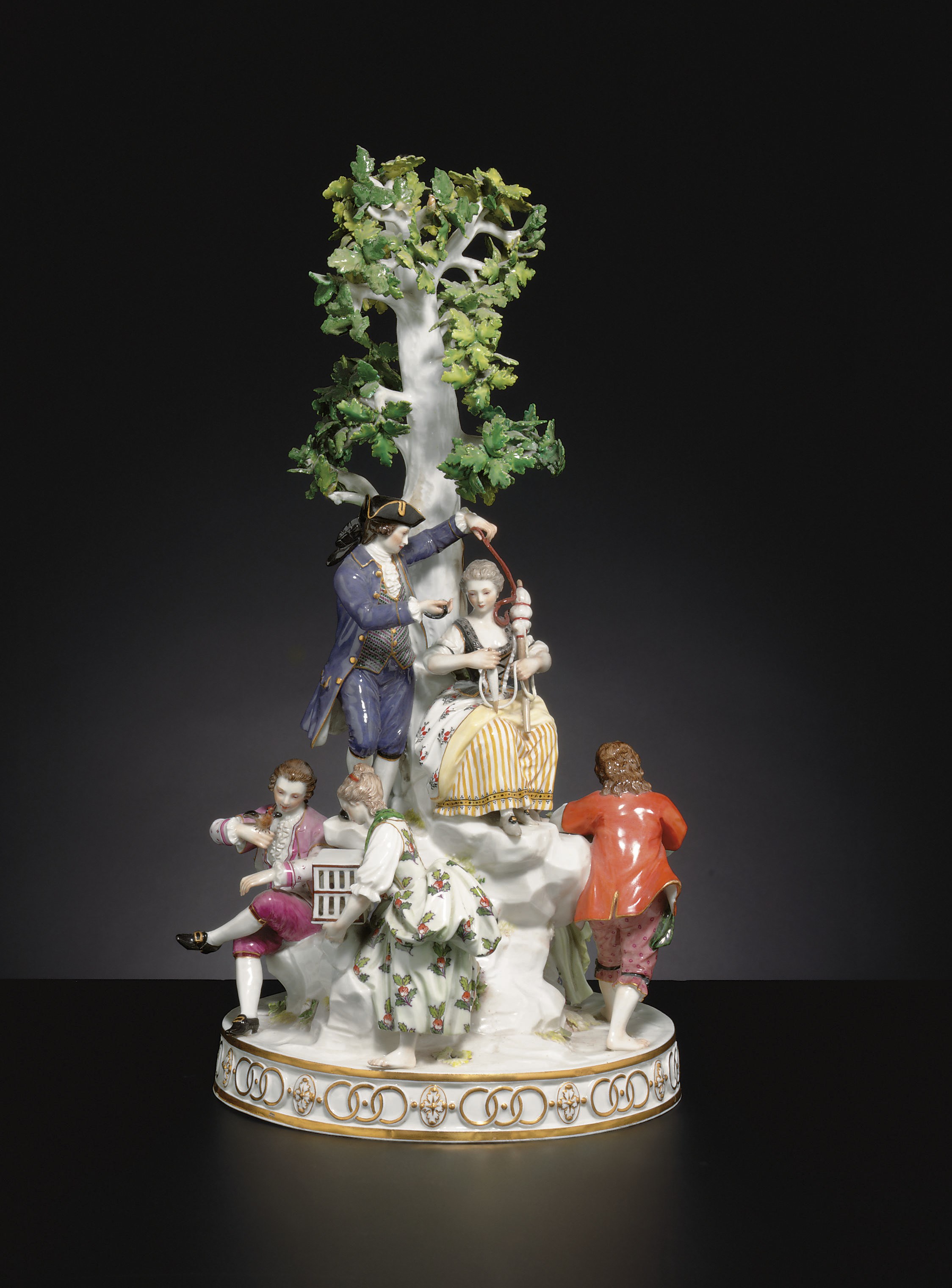 A MEISSEN GARDEN GROUP EMBLEMATIC OF LOVE