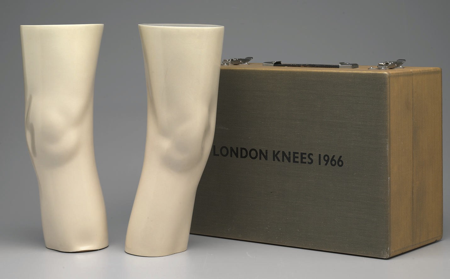 CLAES OLDENBURG (B. 1929)