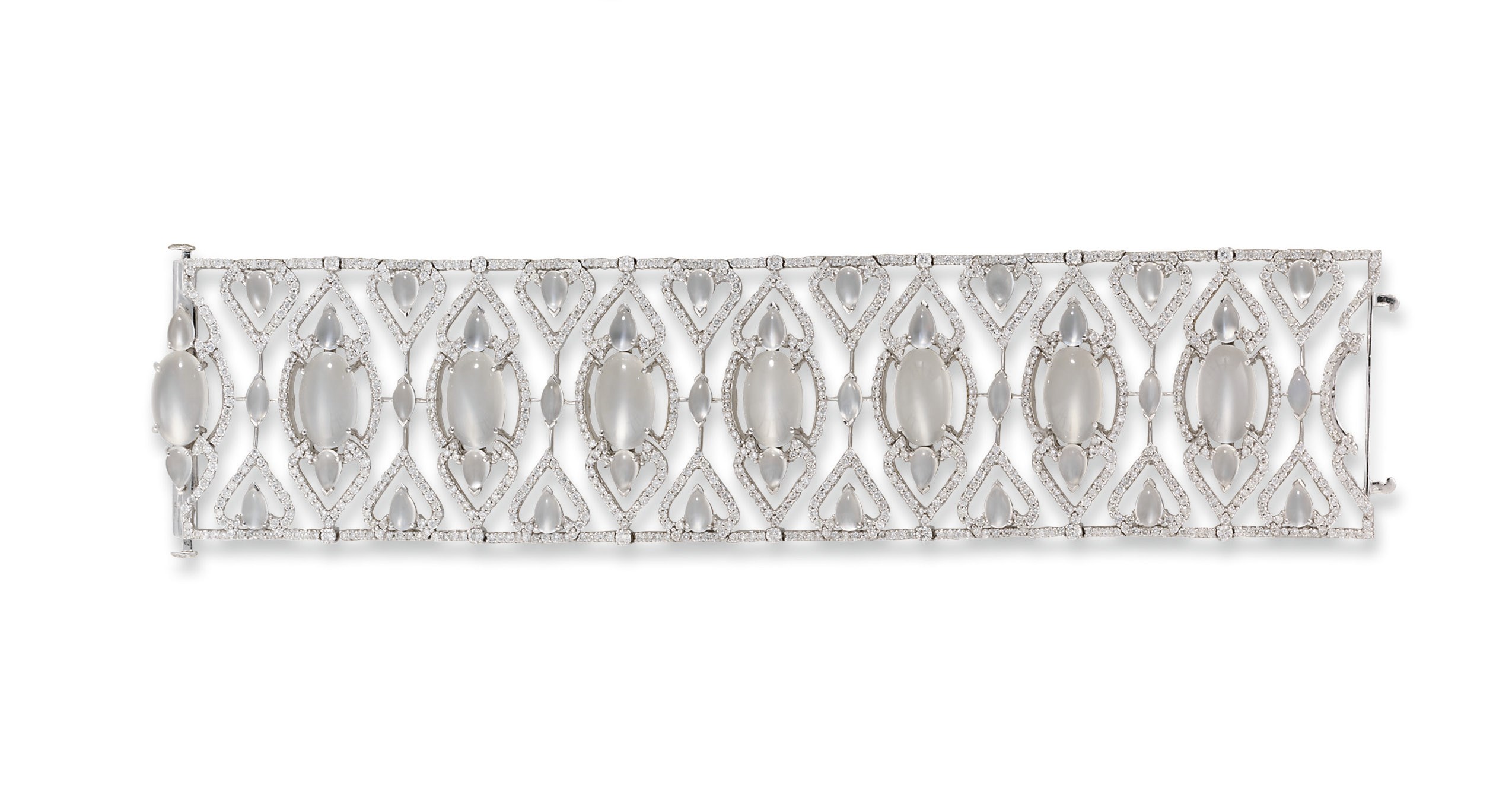AN ATTRACTIVE MOONSTONE AND DIAMOND BRACELET, BY HOUSE OF TAYLOR JEWELRY, THE ELIZABETH COLLECTION