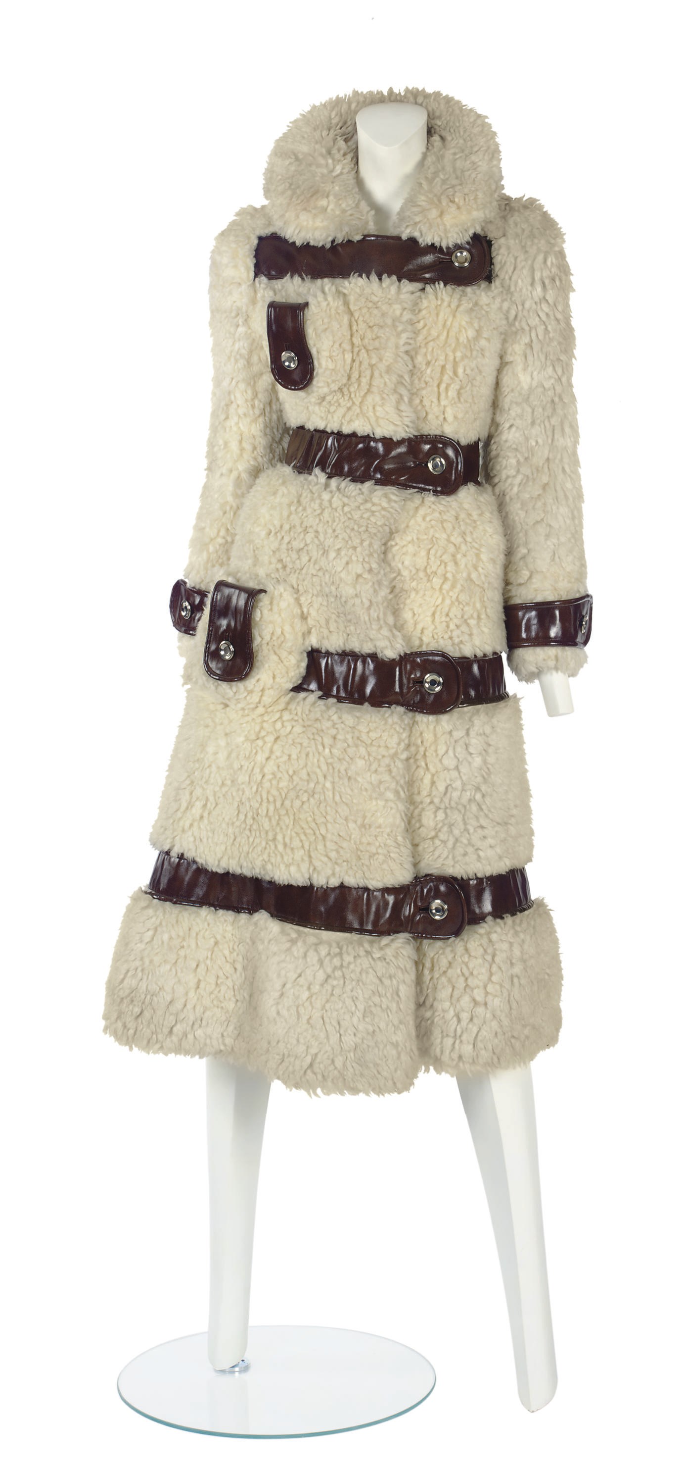ANDRÉ COURRÈGES (B.1923)
A CREAM FUN FUR COAT