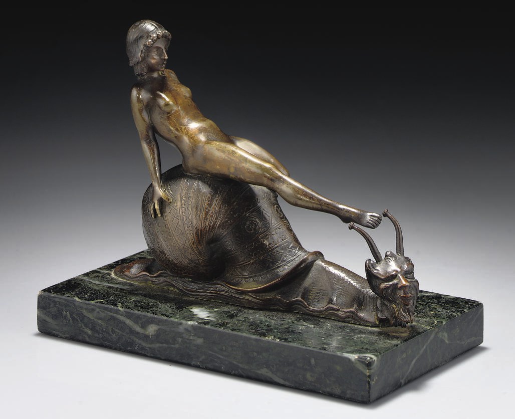 A PATINATED BRONZE FIGURE, CIRCA 1925