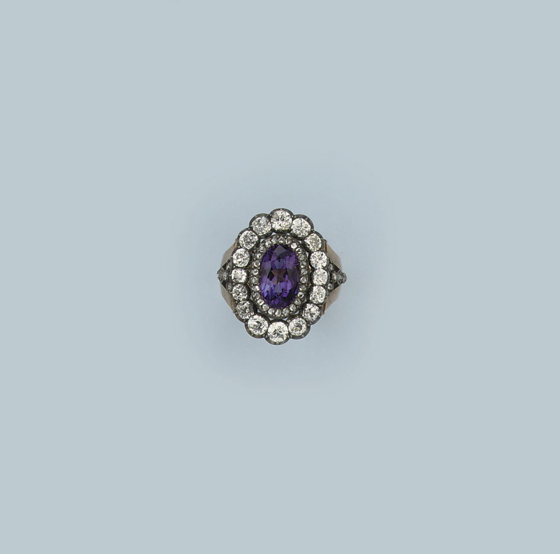 AN IMPRESSIVE ANTIQUE RUSSIAN AMETHYST AND DIAMOND RING