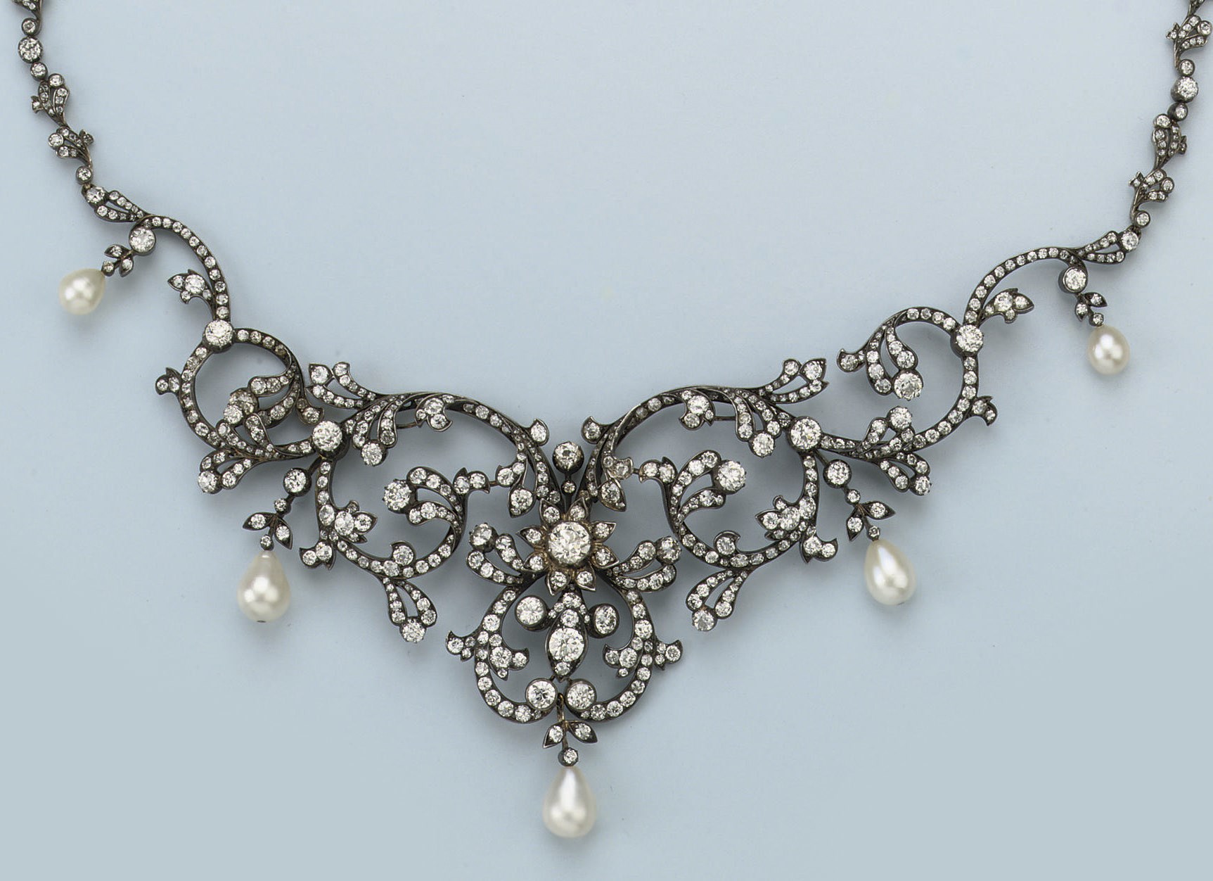 AN ANTIQUE NATURAL PEARL AND DIAMOND TIARA/NECKLACE