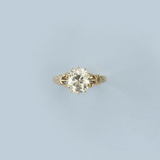 A DIAMOND SINGLE STONE RING