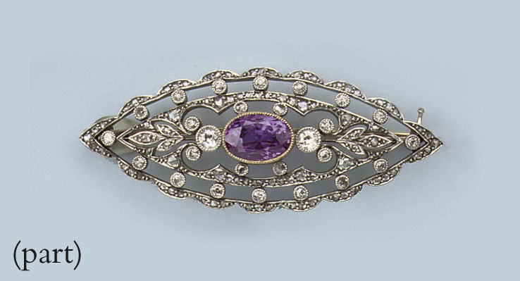 A GROUP OF ANTIQUE JEWELLERY