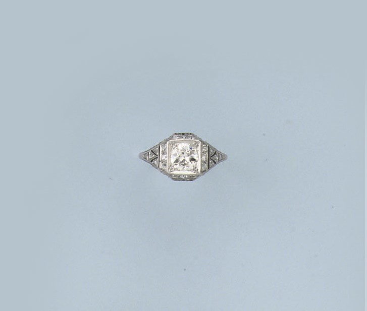A BELLE EPOQUE DIAMOND RING