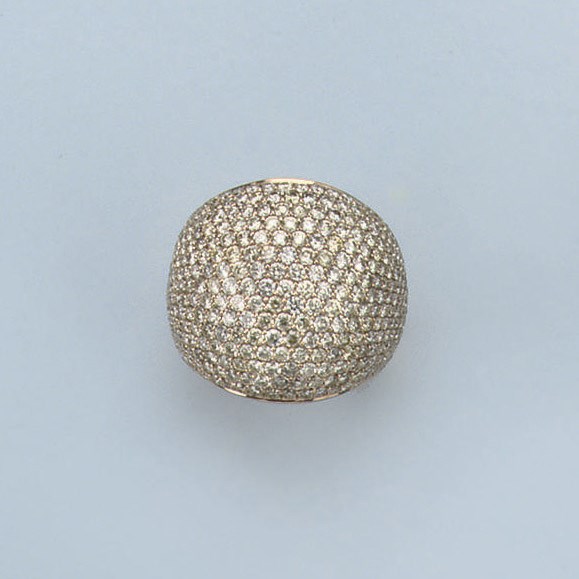 A DIAMOND DRESS RING
