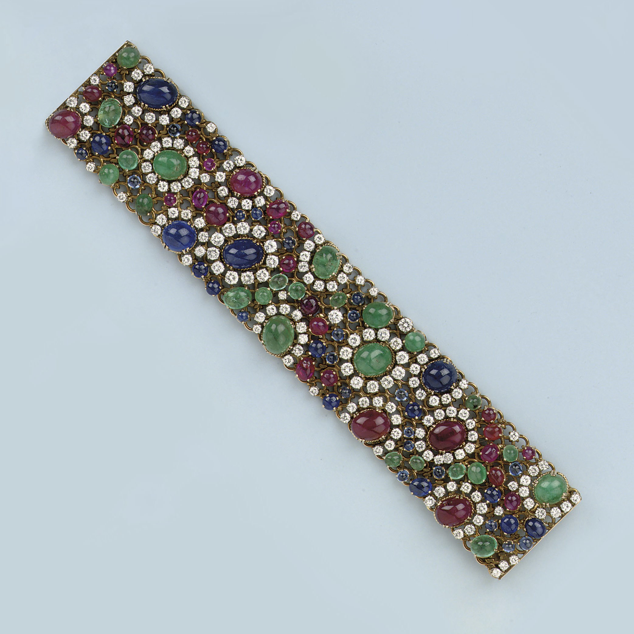 A GEM SET AND DIAMOND BRACELET