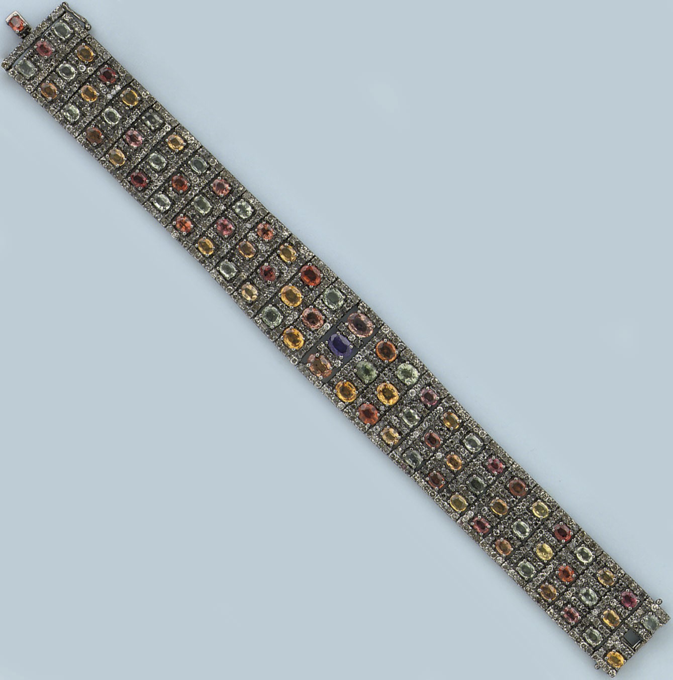 A SAPPHIRE AND DIAMOND BRACELET