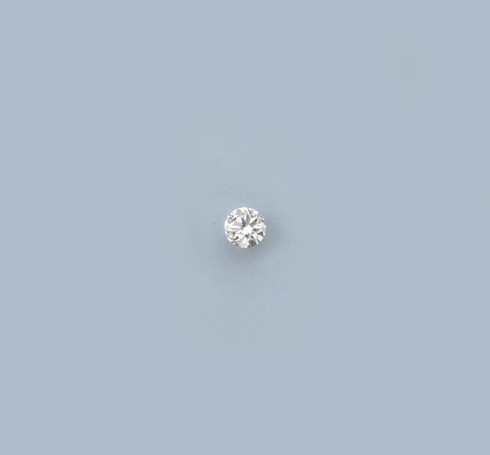 AN UNMOUNTED DIAMOND