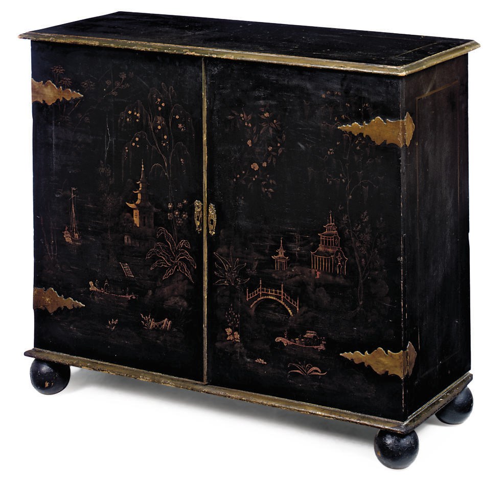 A REGENCY GILT AND BLACK JAPANNED CABINET