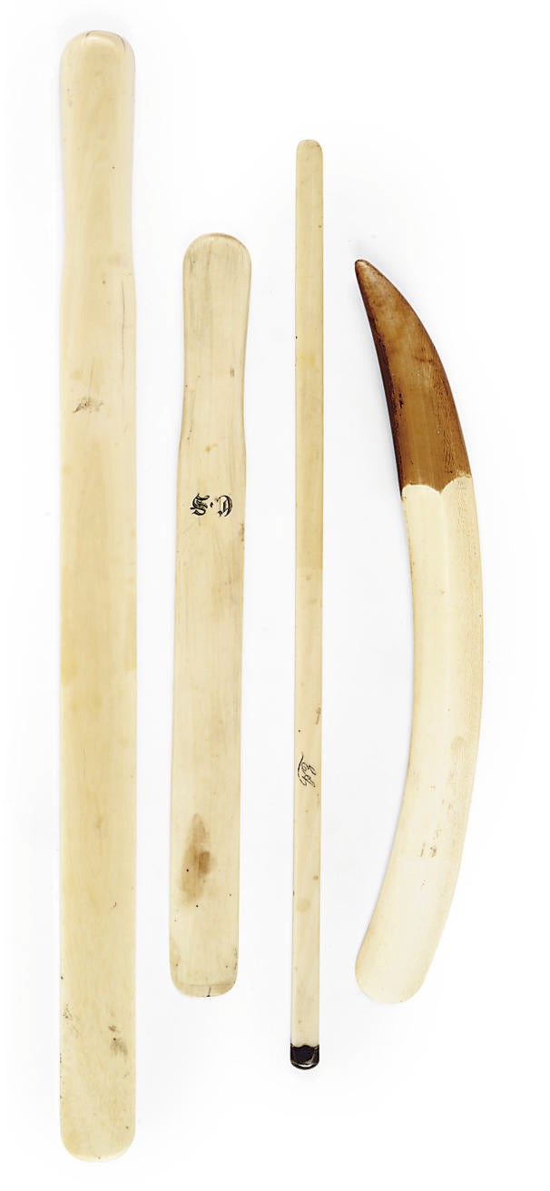 A LATE VICTORIAN IVORY PAGE TURNER