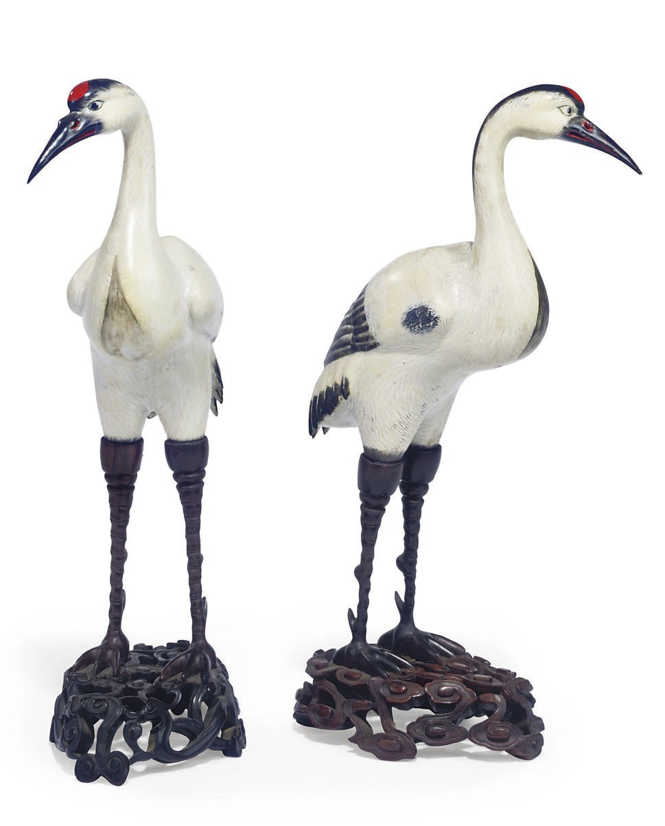 A PAIR OF CHINESE PORCELAIN CRANES