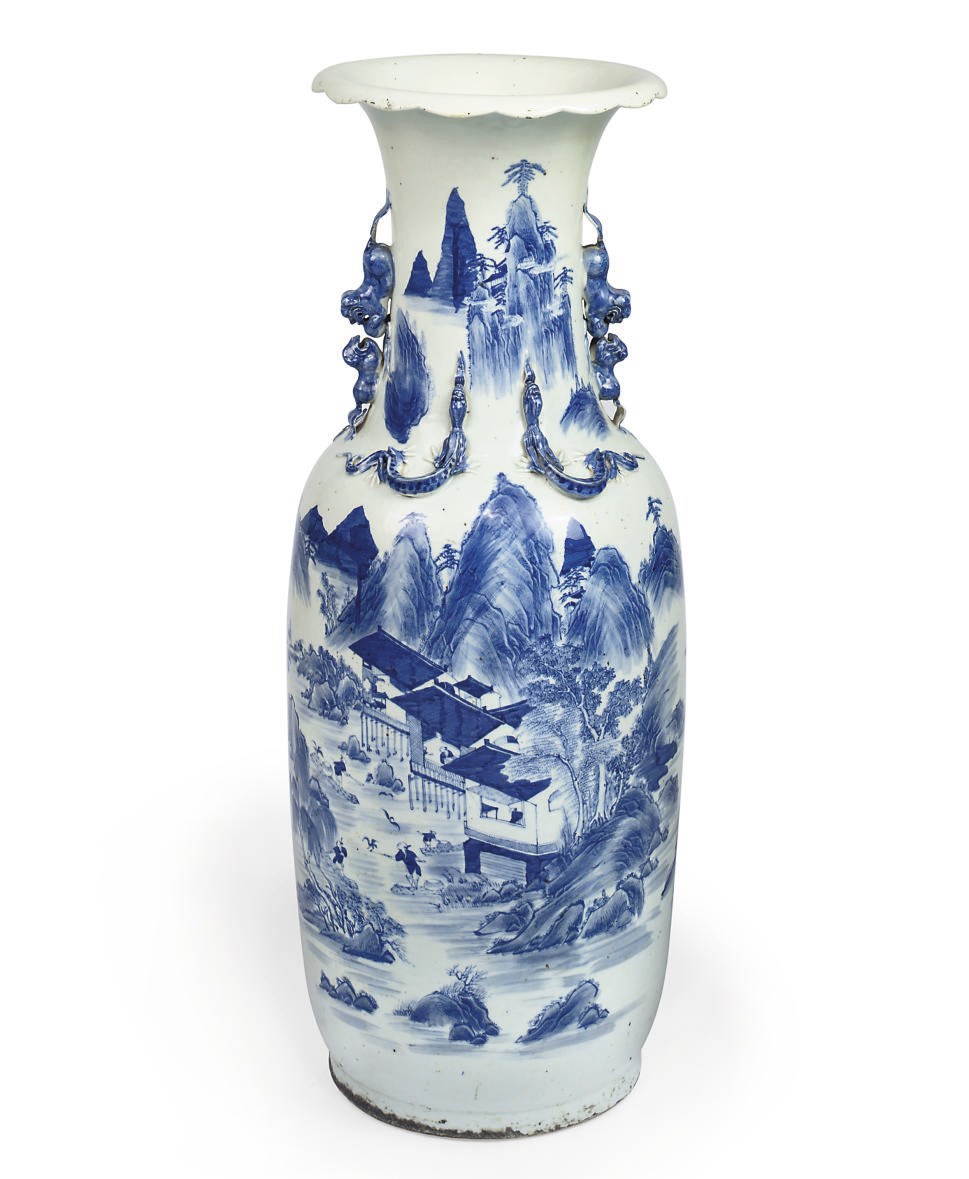 A CHINESE BLUE AND WHITE BALUSTER VASE