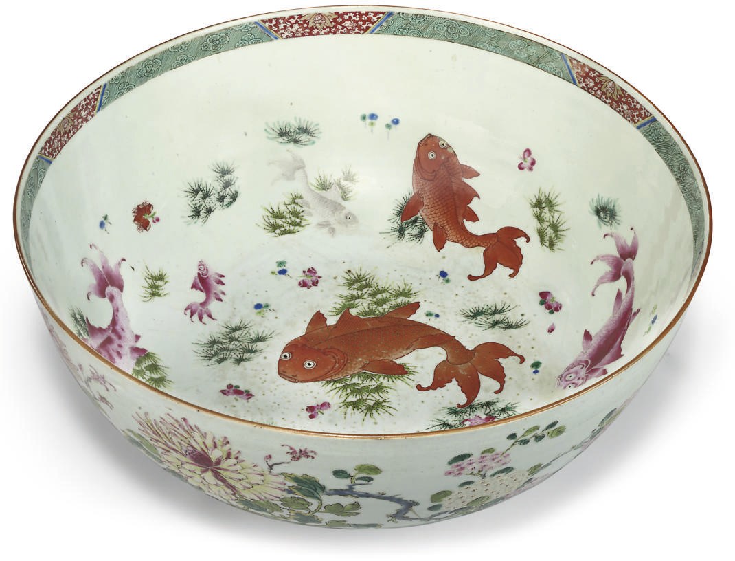 A CHINESE EXPORT FAMILLE ROSE PUNCH BOWL