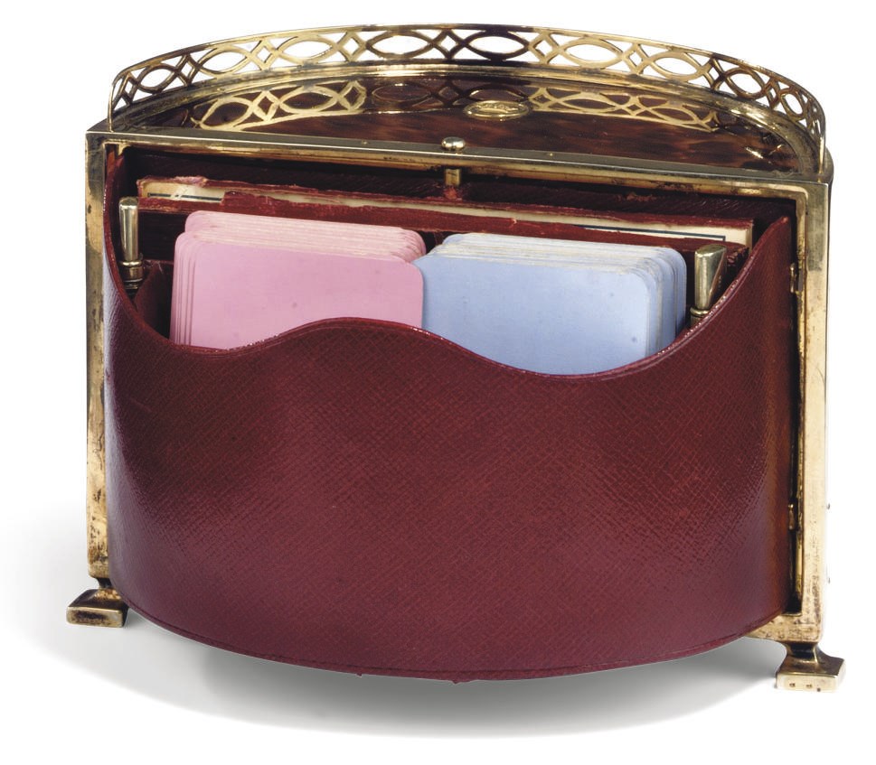 AN EDWARDIAN SILVER-GILT AND FAUX TORTOISESHELL VENEERED BRIDGE COMPANION