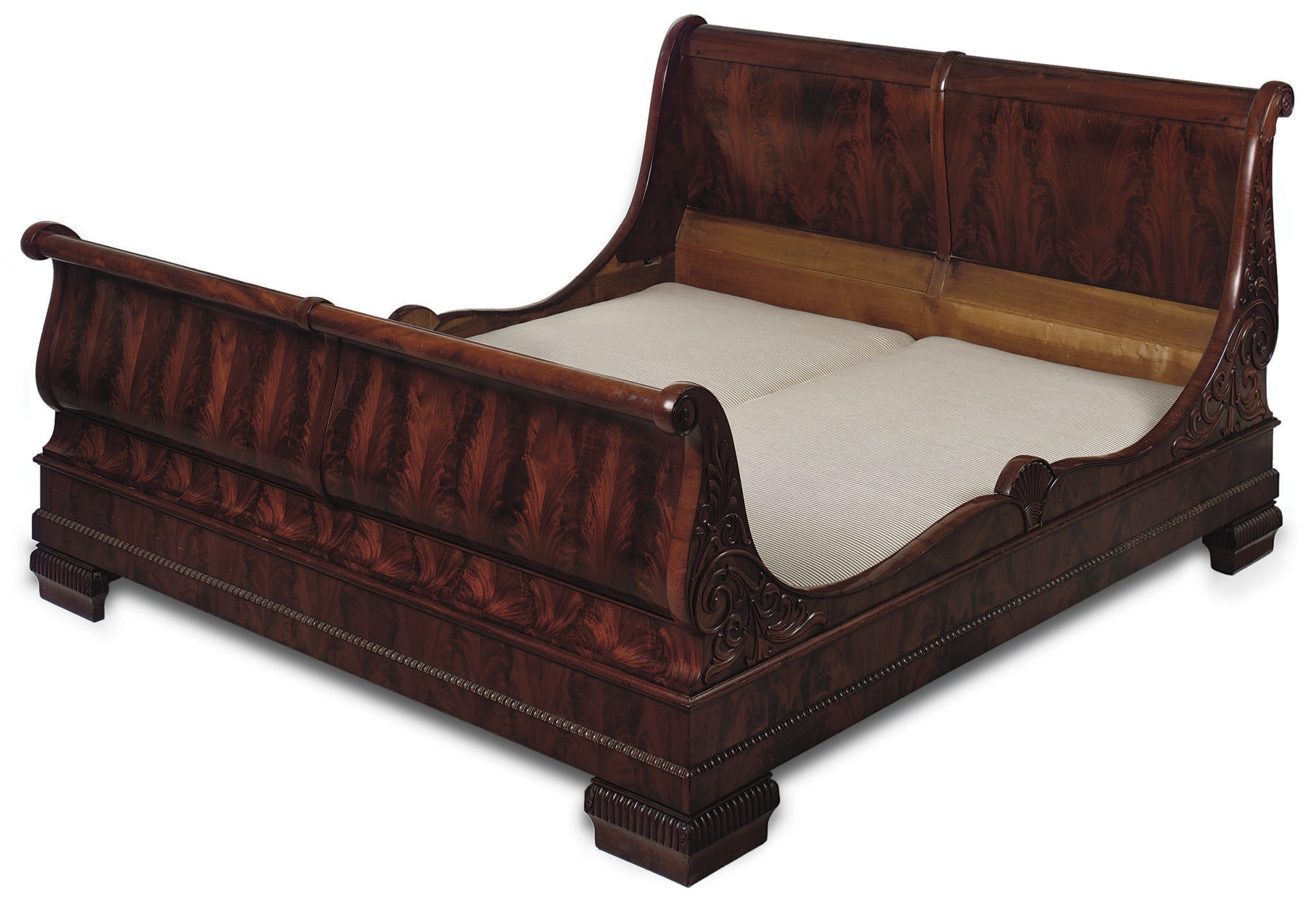 A LARGE FRENCH FLAME MAHOGANY LIT-EN-BATEAU