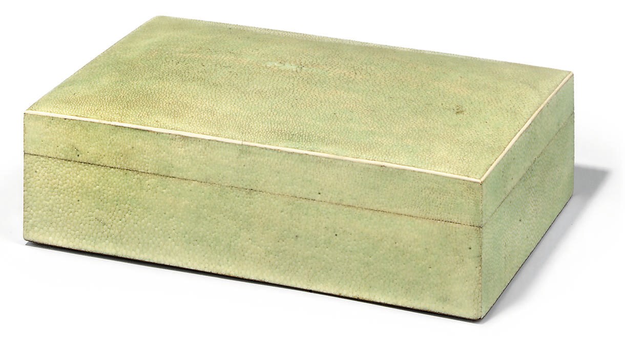A SHAGREEN VENEERED CIGARETTE BOX