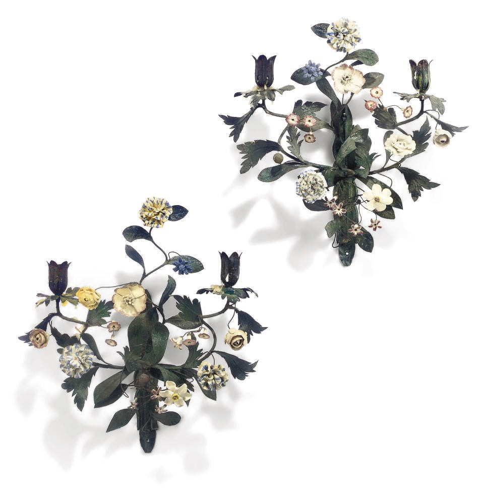 A PAIR OF FRENCH TÔLE PEINTE AND PORCELAIN TWIN-LIGHT WALL APPLIQUES